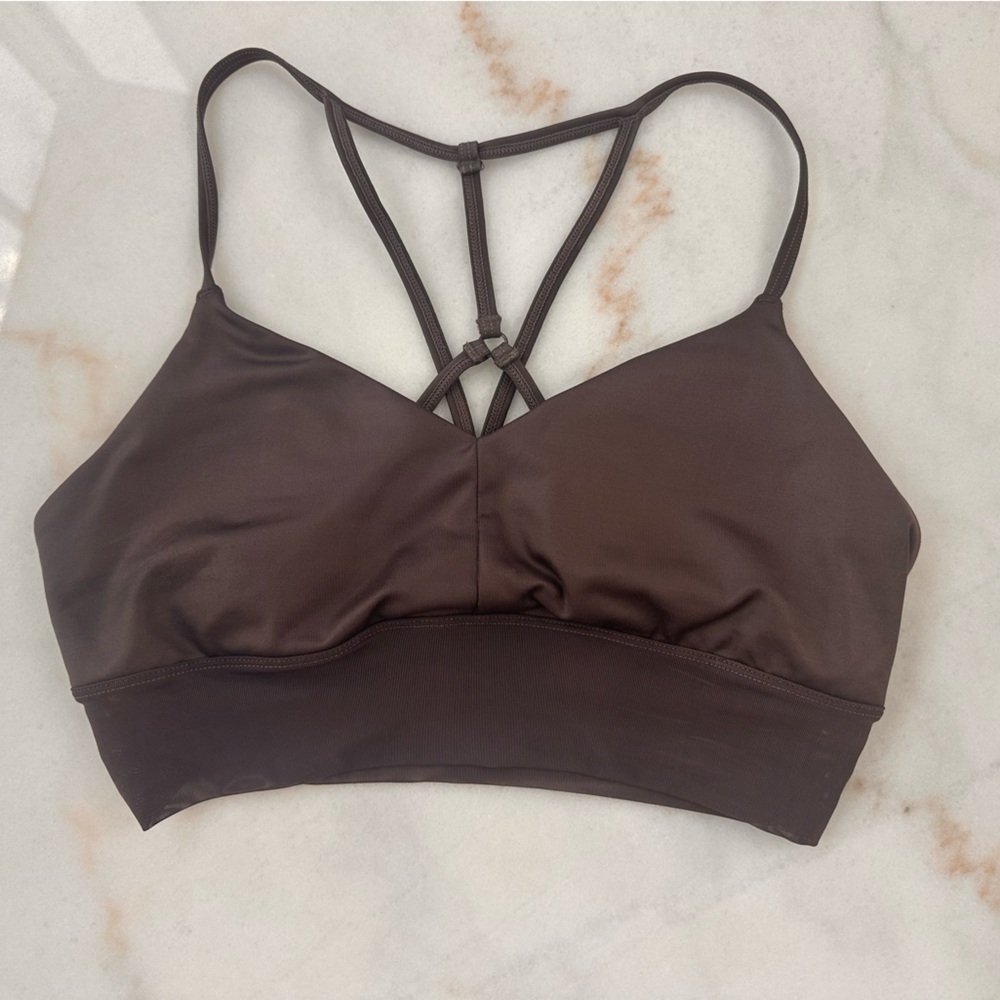 Alo Lush Bra in Purple Dusk